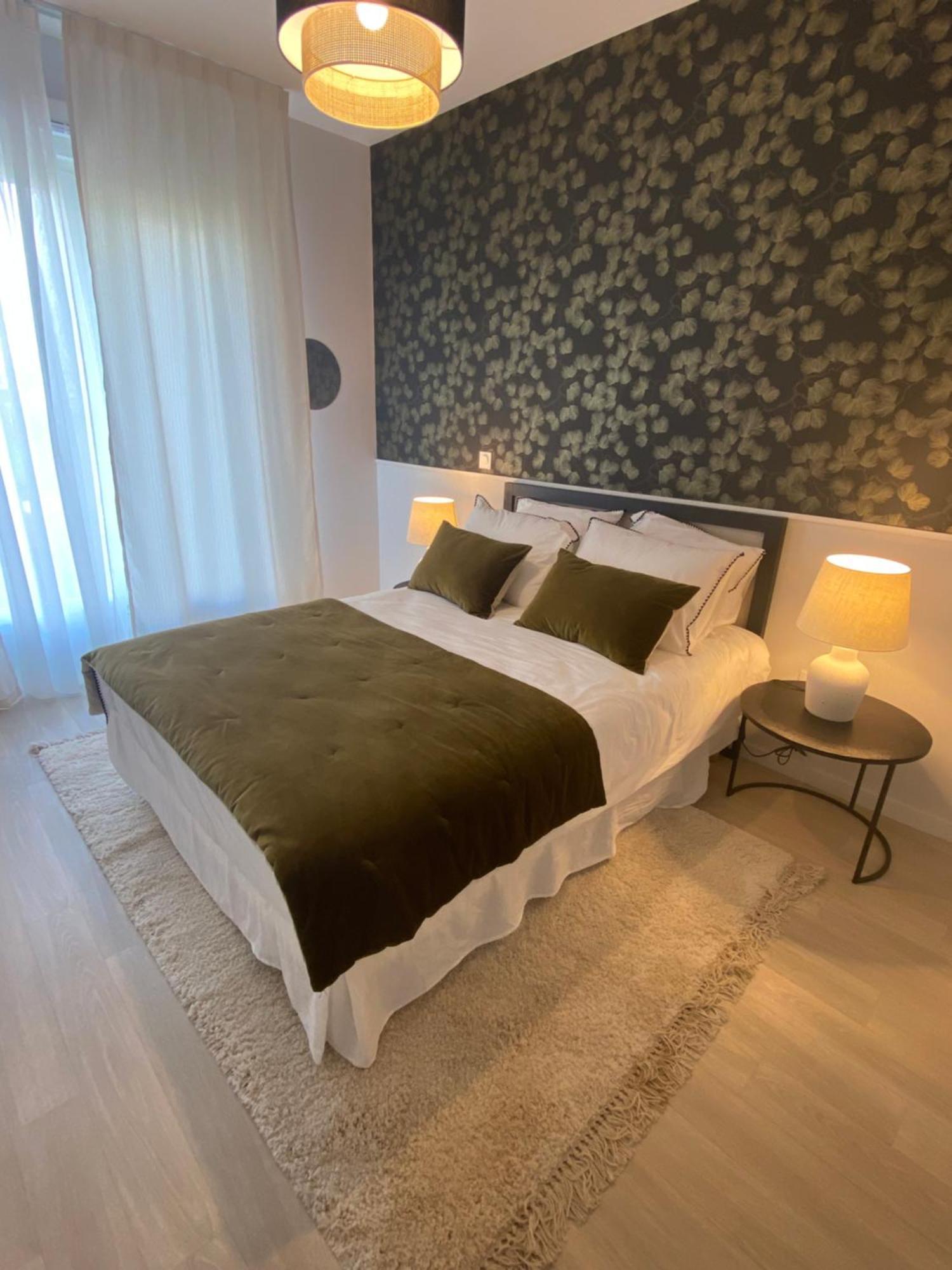 Aparthotel Montana Bussy Saint Georges Exterior foto